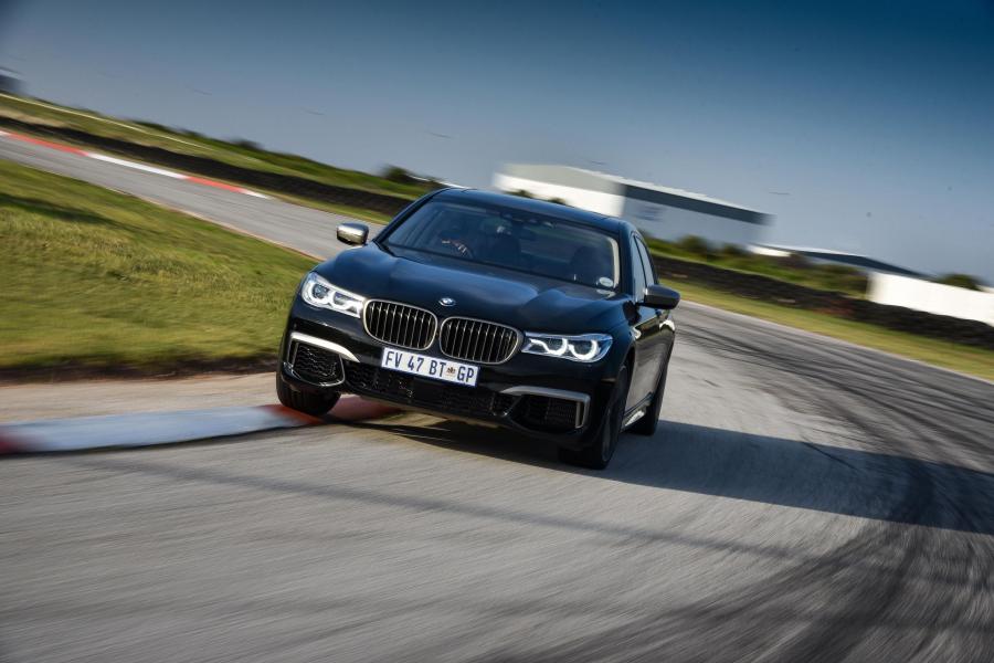  BMW M760Li xDrive 2017 года  (ZA) (фото 18 из 21)